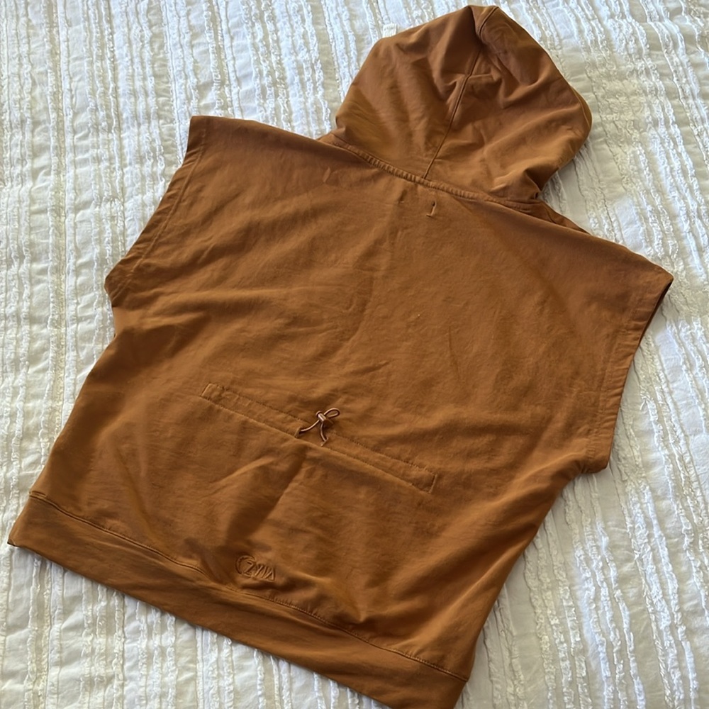 Zyia short sleeve hoodie - Picture 4 of 6